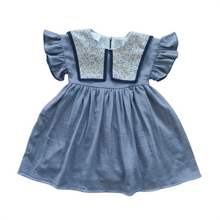 Cargar imagen en el visor de la galería, Vestido Mora Azul - 6 años