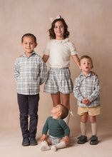 Cargar imagen en el visor de la galería, Camisa Vail - 3 años última pieza
