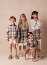 Cargar imagen en el visor de la galería, Vestido Levi - 1, 2, 3 y 5 años
